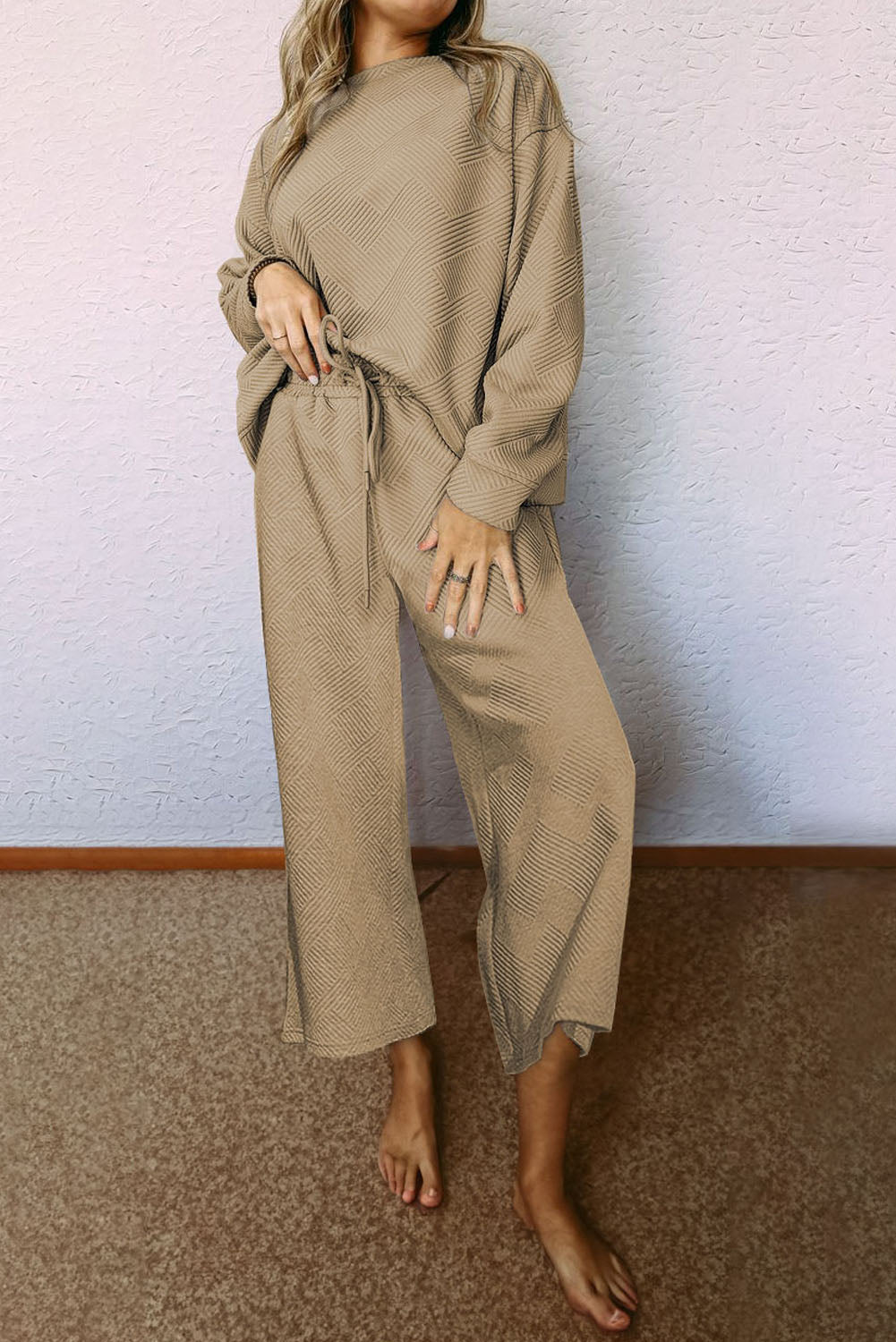 Transform your wardrobe with our Loose &amp; Comfy Khaki Wide Leg Outfit Set! Experience ultimate comfort and style with this versatile and chic set. Made with a loose and flowy design, it's perfect for any occasion. Upgrade your look and feel confident all day long.