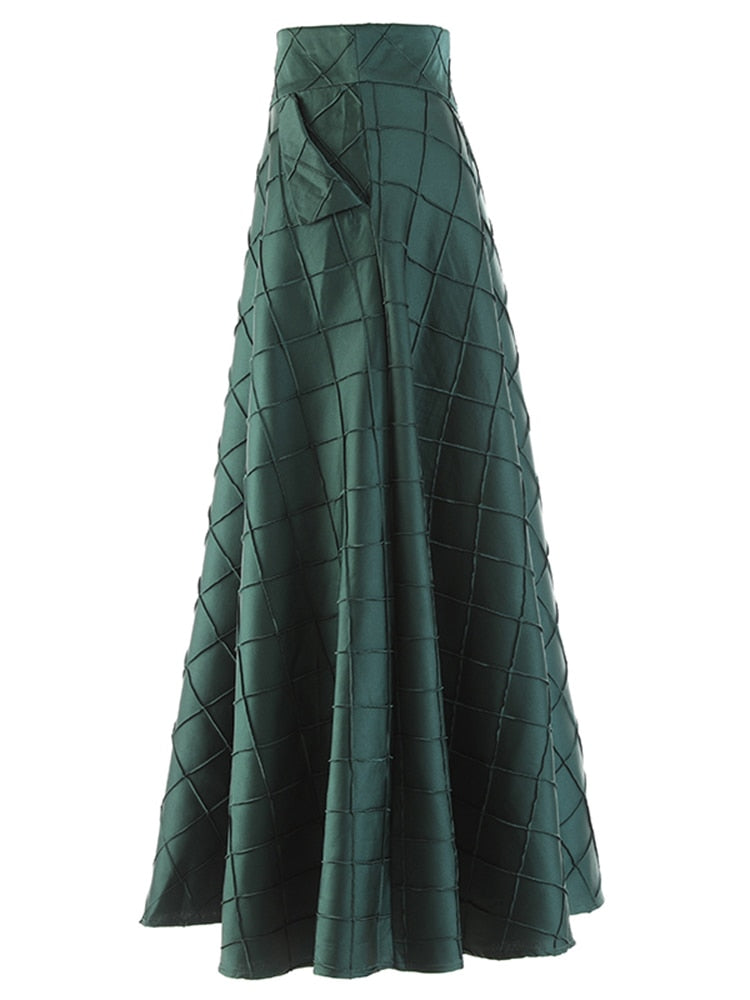 Experience elegance and style with our High Waist Fashionable Green Midi Skirt! Perfect for any occasion, this skirt flatters the figure with its high waist design and adds a touch of sophistication with its trendy green color. Elevate your wardrobe and turn heads with this amazing skirt!!!