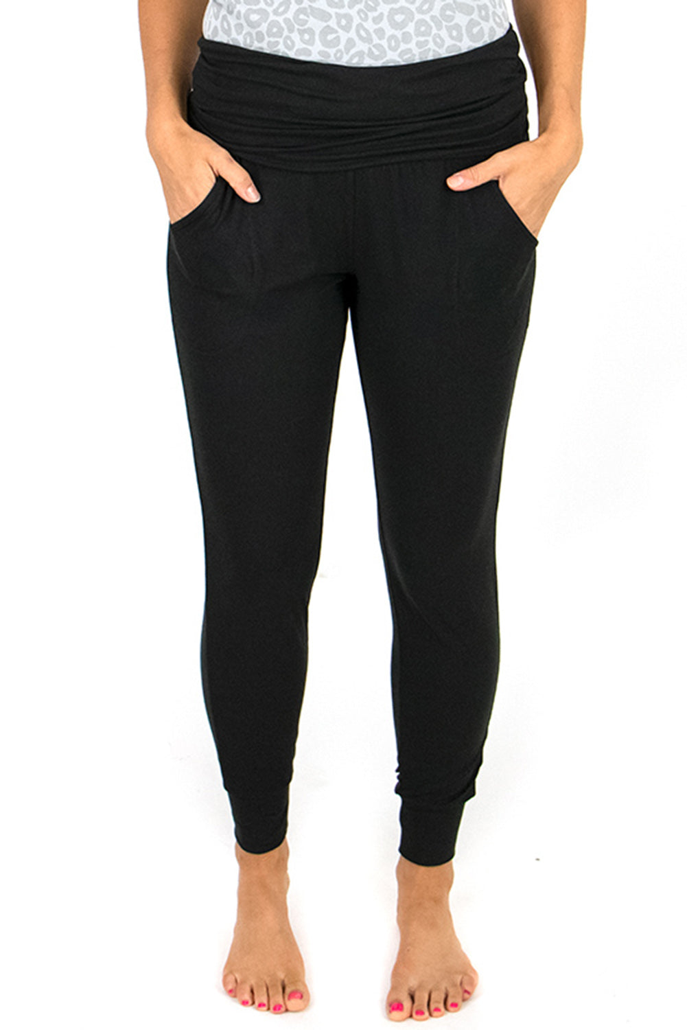 Black High Waist Pleated Leggings with Pockets - Thread Harbor Clothing Company