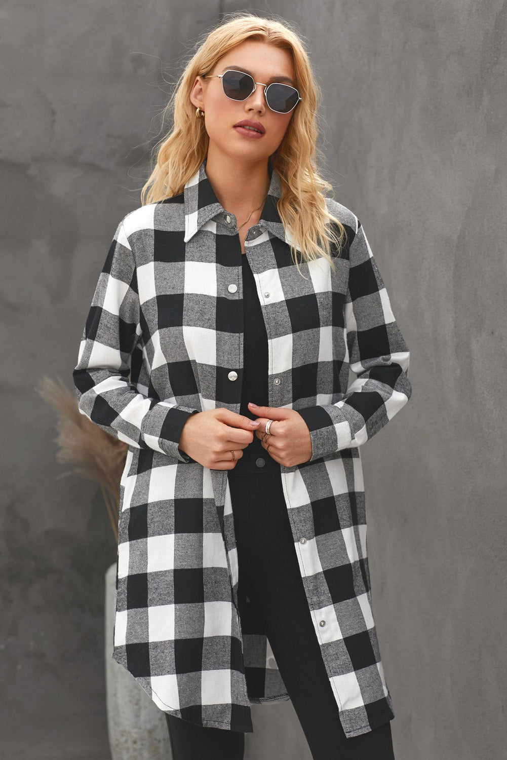 Black Turn-Down Collar Plaid Shirt Coat