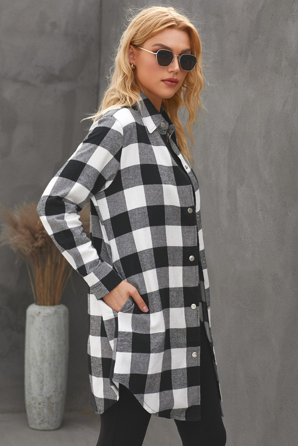 Black Turn-Down Collar Plaid Shirt Coat