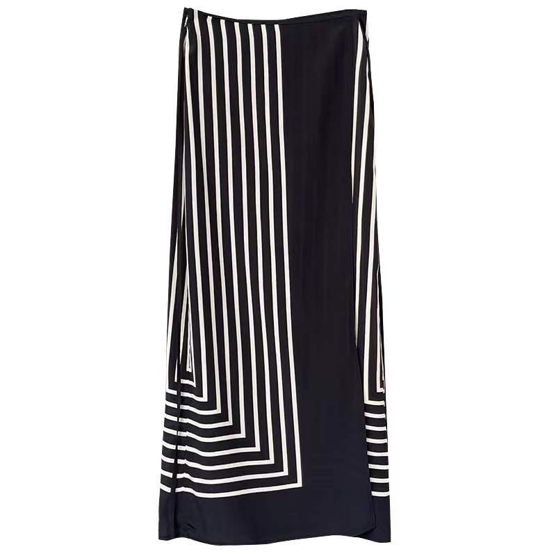 Woman's Black and White Geometric Pattern Silk Wrap Skirt