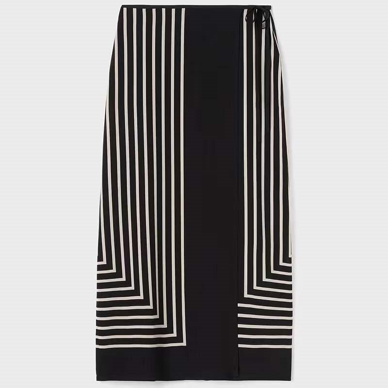 Woman's Black and White Geometric Pattern Silk Wrap Skirt