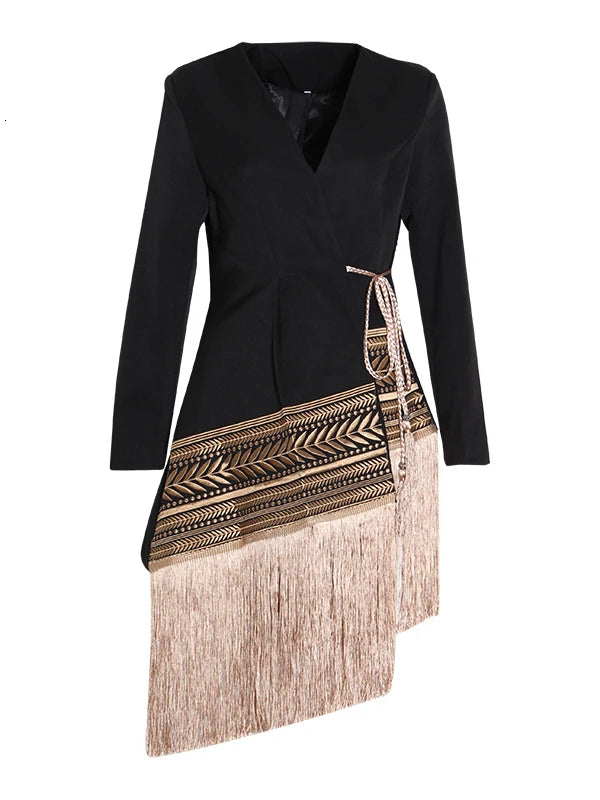 Unleash your inner fashionista with our Loose Fit V-Neck Coat Dress! This stylish piece features a flattering fit and trendy tassels, perfect for any occasion. The versatile belt allows you to cinch your waist for a feminine silhouette. Upgrade your wardrobe with this must-have dress now!