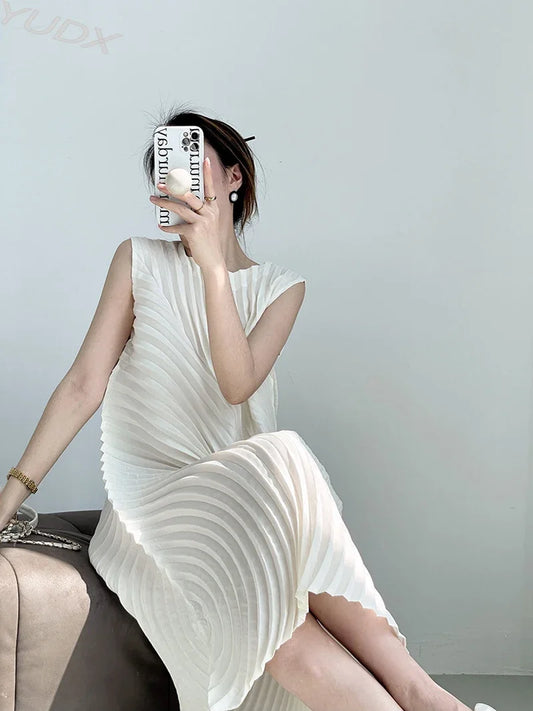 Custom Design by Miyake Hand Circle Pleated Sleeveless Dress