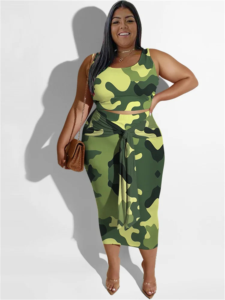 Women's Plus Size Sleeveless Floral Crop Top and Skirt Set