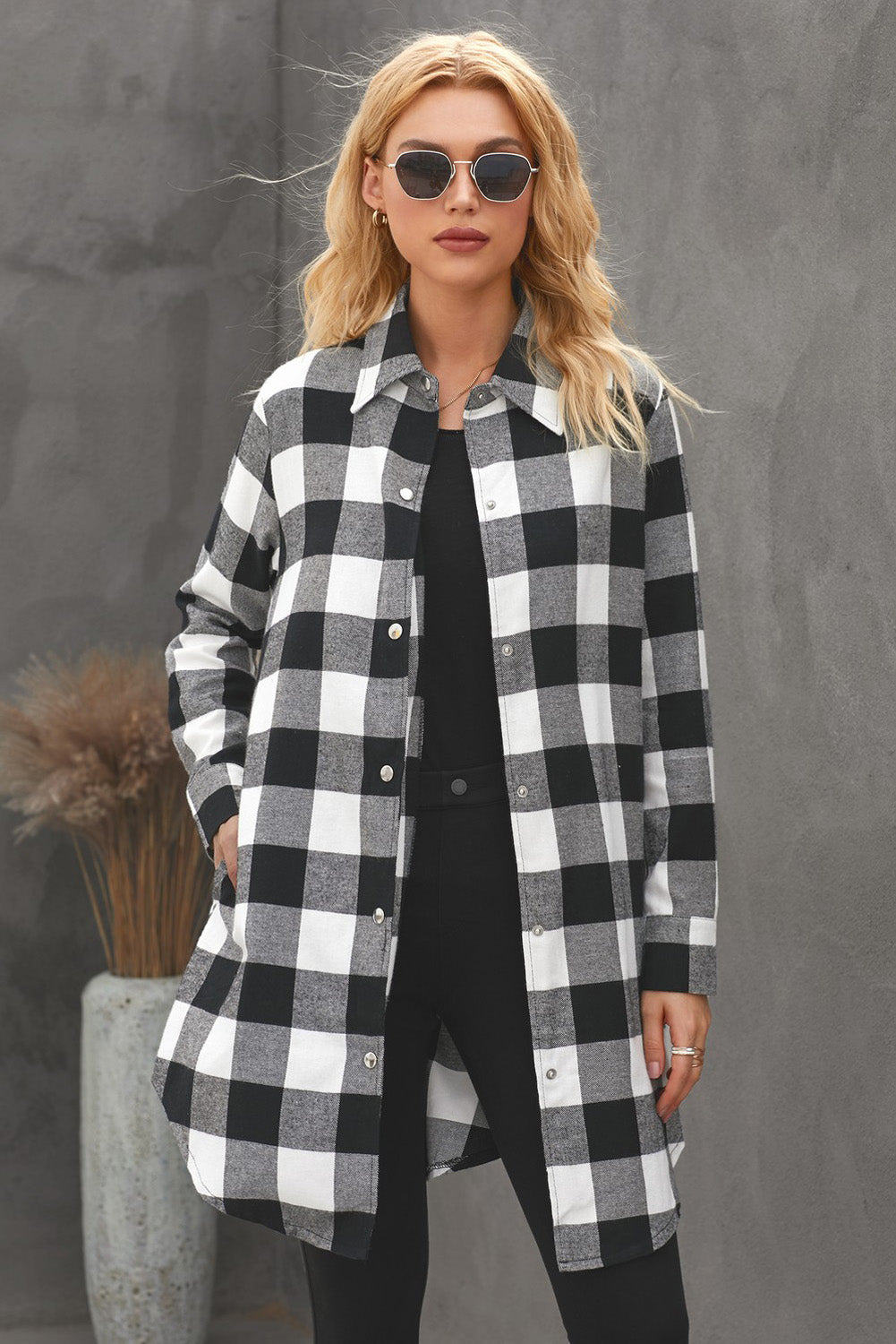 Black Turn-Down Collar Plaid Shirt Coat